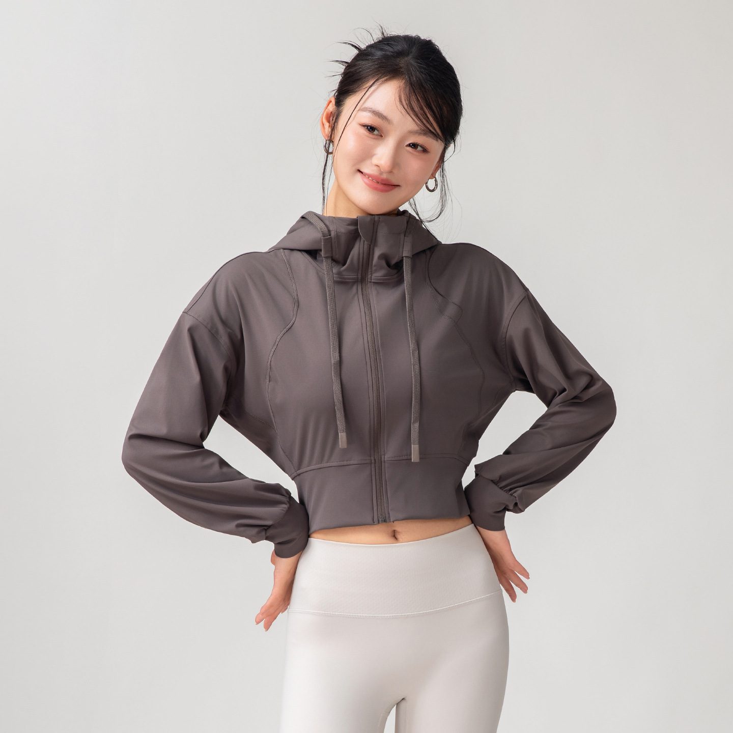 Yoga & Fitness Classes By Niharika Zirakpur Reviews - Women's Solid Color Casual Stand Collar