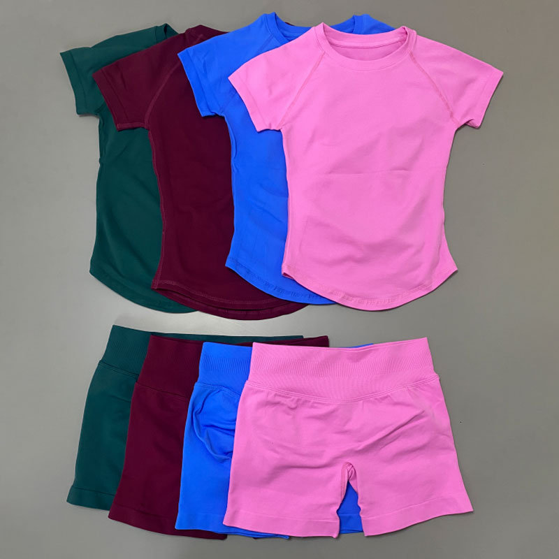 L0-g0 Women Short Sleeve Yoga  - огляд і ціна Yoga Fitness Logo